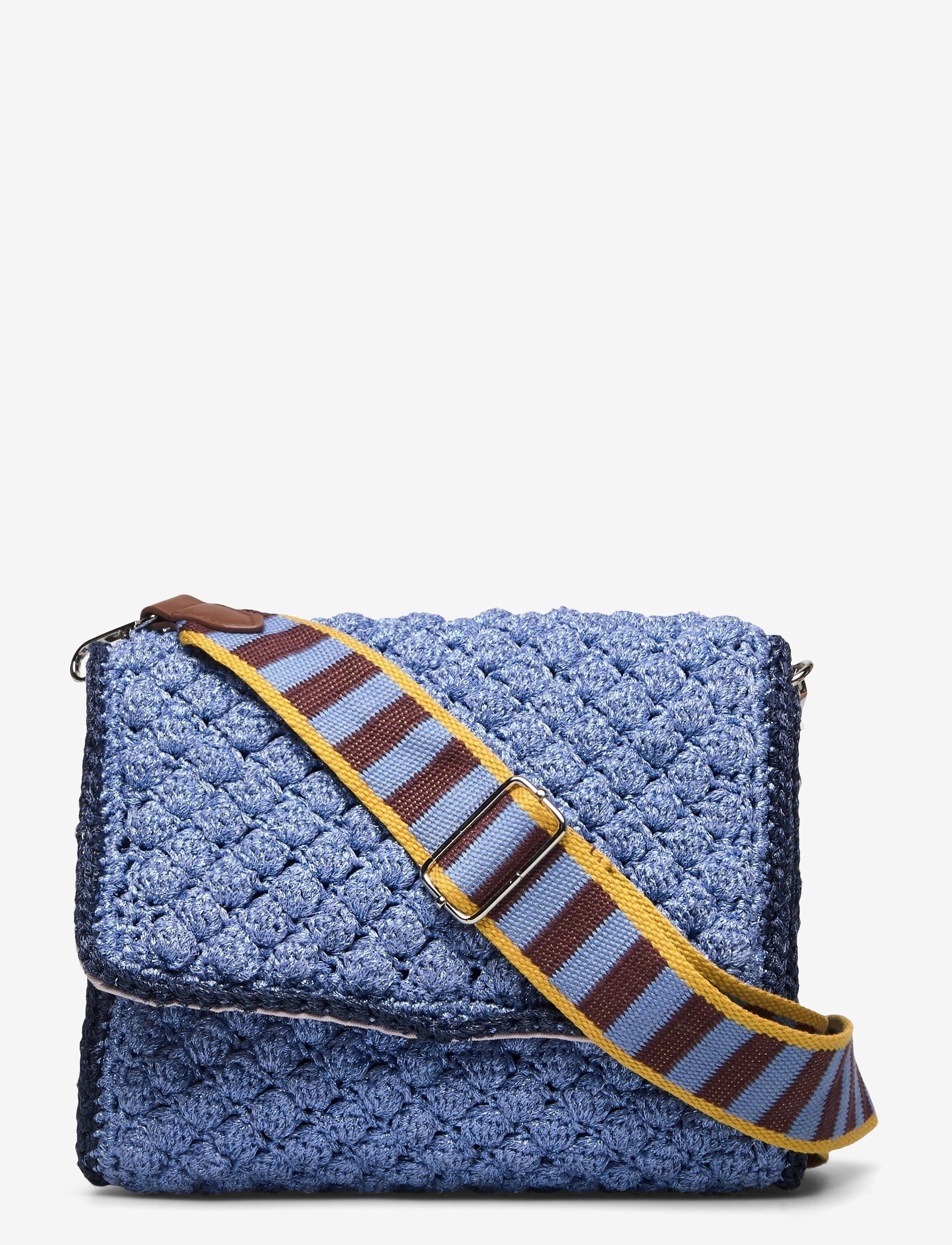 CORNFLOWER BLUE