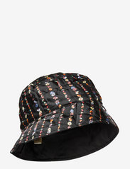 Liluye Quilted Buckle Hat - BLACK