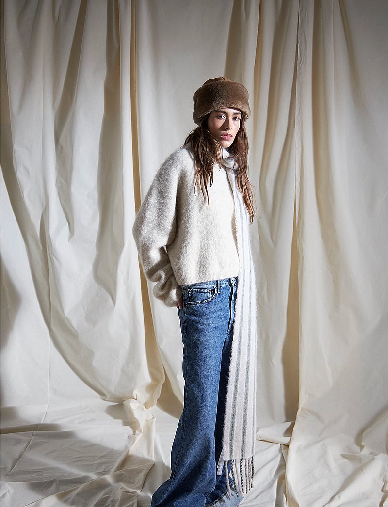 Becksöndergaard Mallie Long Scarf (BES2407300042) Winter scarves