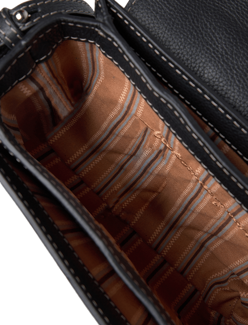 Becksöndergaard - Grain Iris Buckle Bag - fashion trends - black - 3