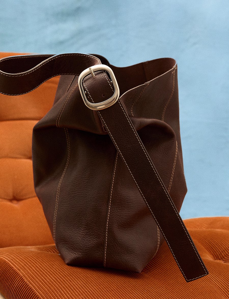 Becksöndergaard - Panel Mae Buckle Bag - tote bags - chocolate torte - 0