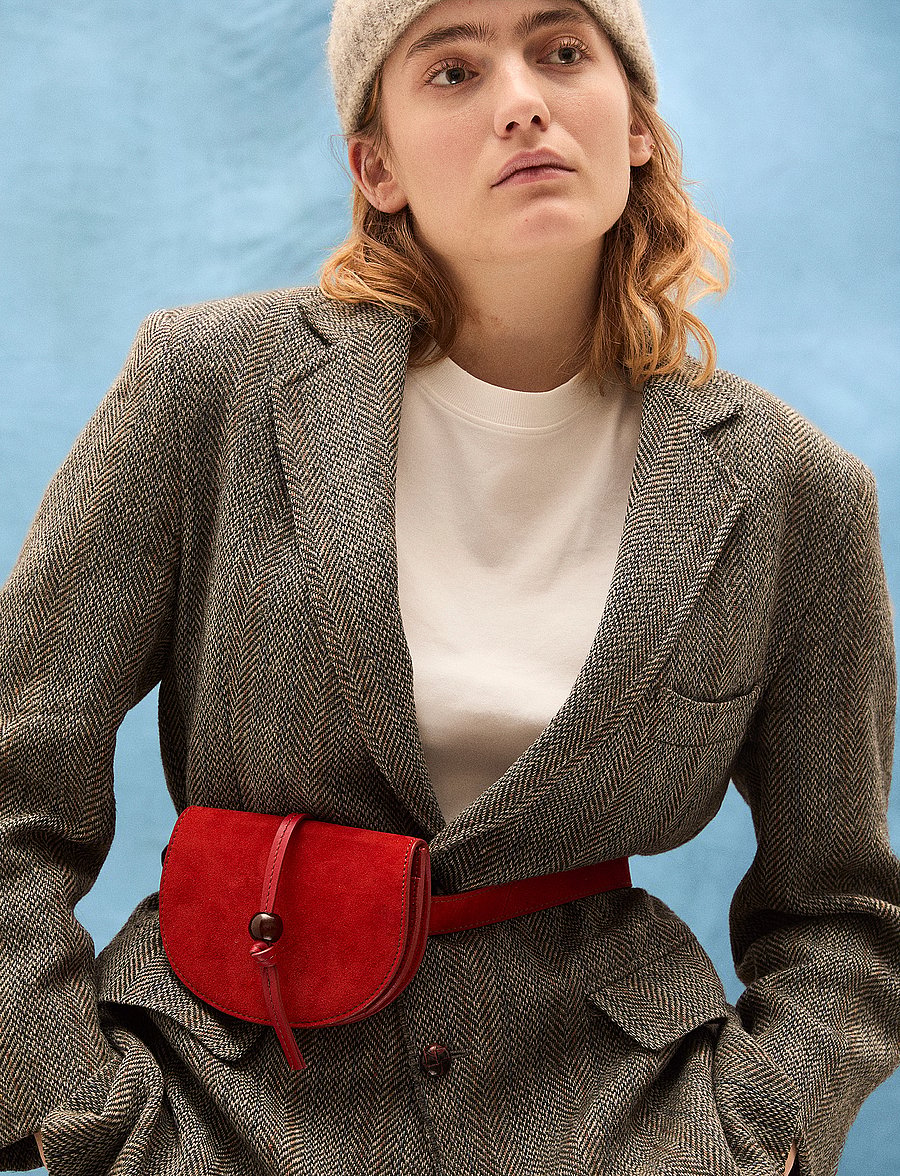 Becksöndergaard - Suede Belt Bag - belt bags - adrenaline red - 0