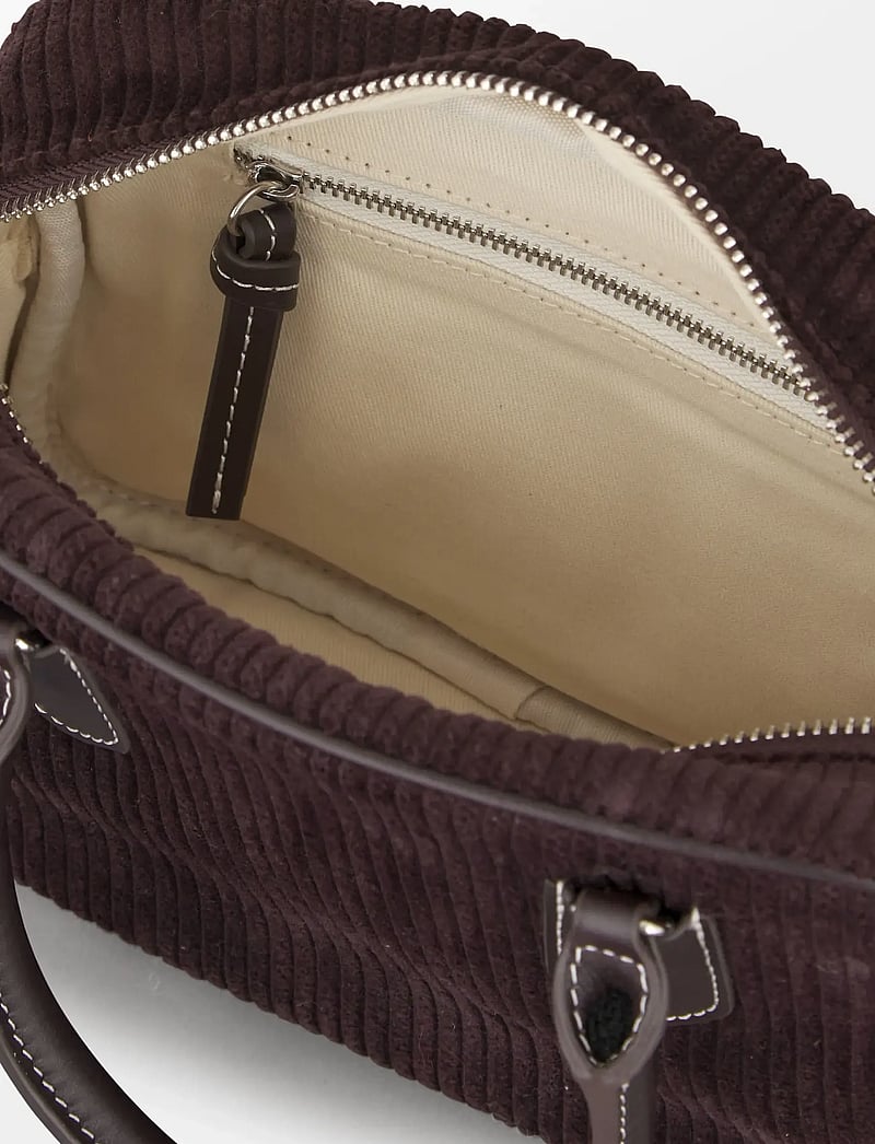 Becksöndergaard - Corduroy Bree Bag - moetrendid - chocolate torte - 1