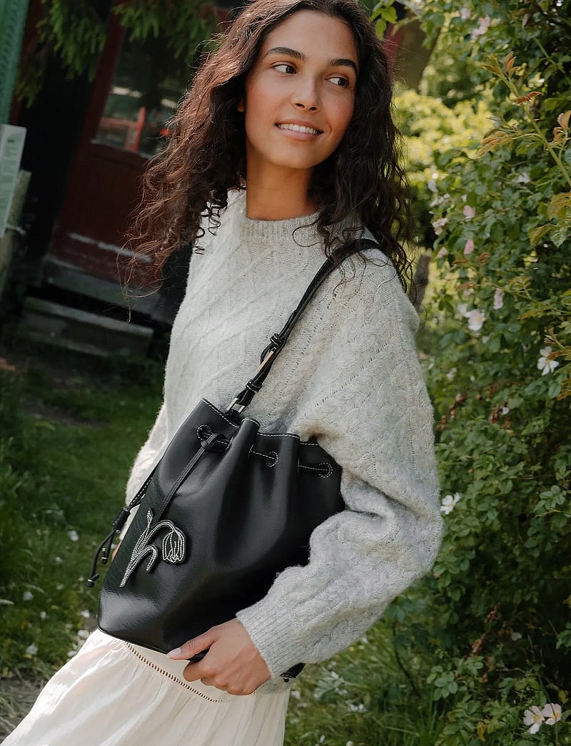 Becksöndergaard - Smooth Bucket Bag - modetrender - black - 0