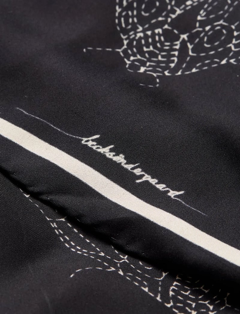 Becksöndergaard - Tinea Sia Scarf - modetrends - black - 2