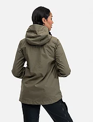 Bergans - Nordmarka Leaf Light Wind Jacket Women - takit & päällystakit - green mud - 4