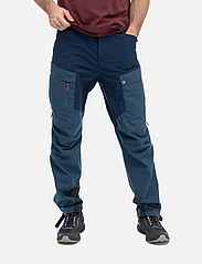 Bergans - Nordmarka Favor Outdoor Pants Men - spodnie sportowe - orion blue/navy blue - 2