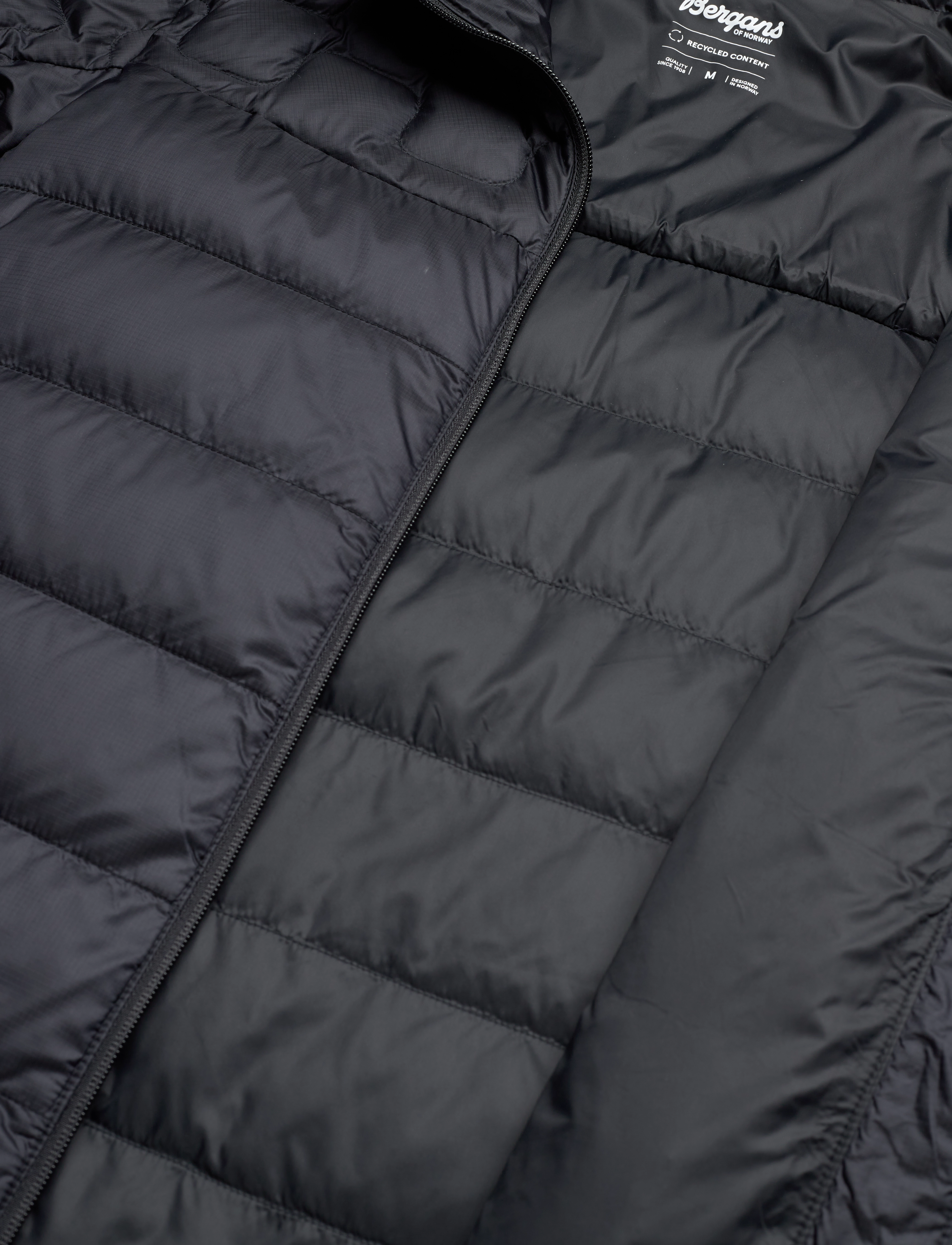 Bergans - Magma Medium Down Jacket Men Black S - black - 4