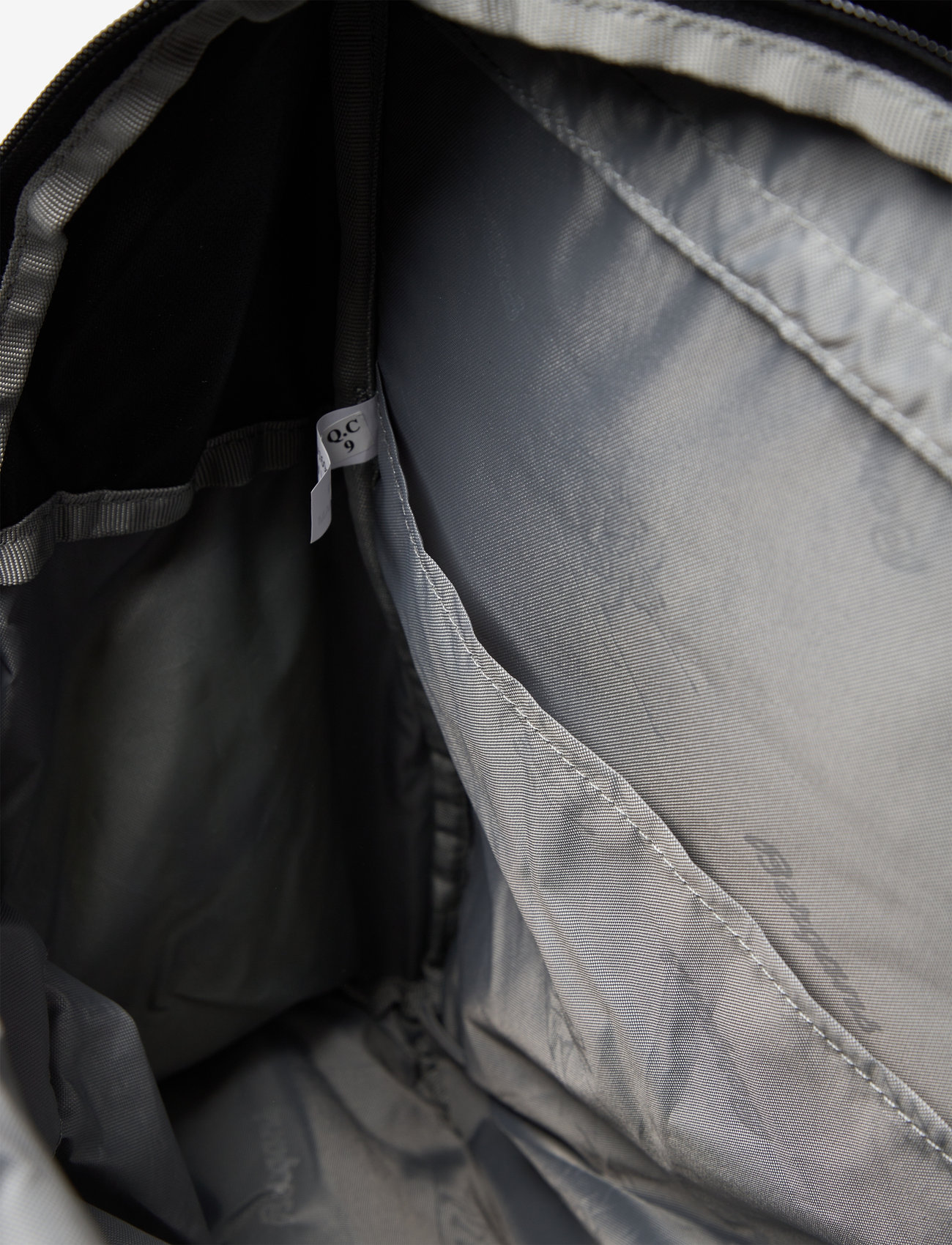 Bergans - 2Go 32L MidnightBlue Square 32 - black hexagon - 3