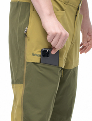 Bergans - Bekkely Hybrid Pants - outdoor pants - olive green/dark olive green - 3