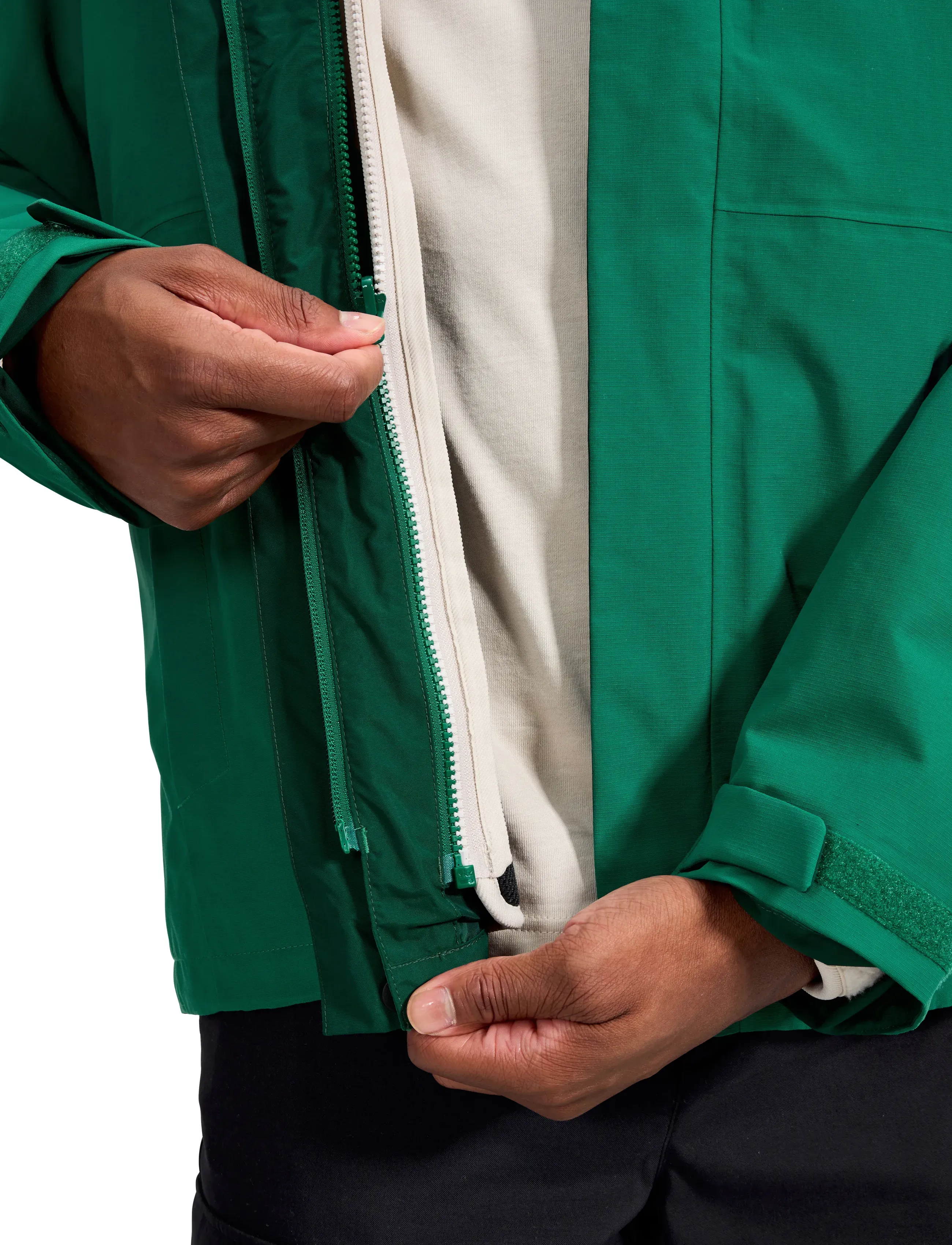 Berghaus - BG HILLWALKER 2.0 IA JKT AM - raincoats - meadow green - 4