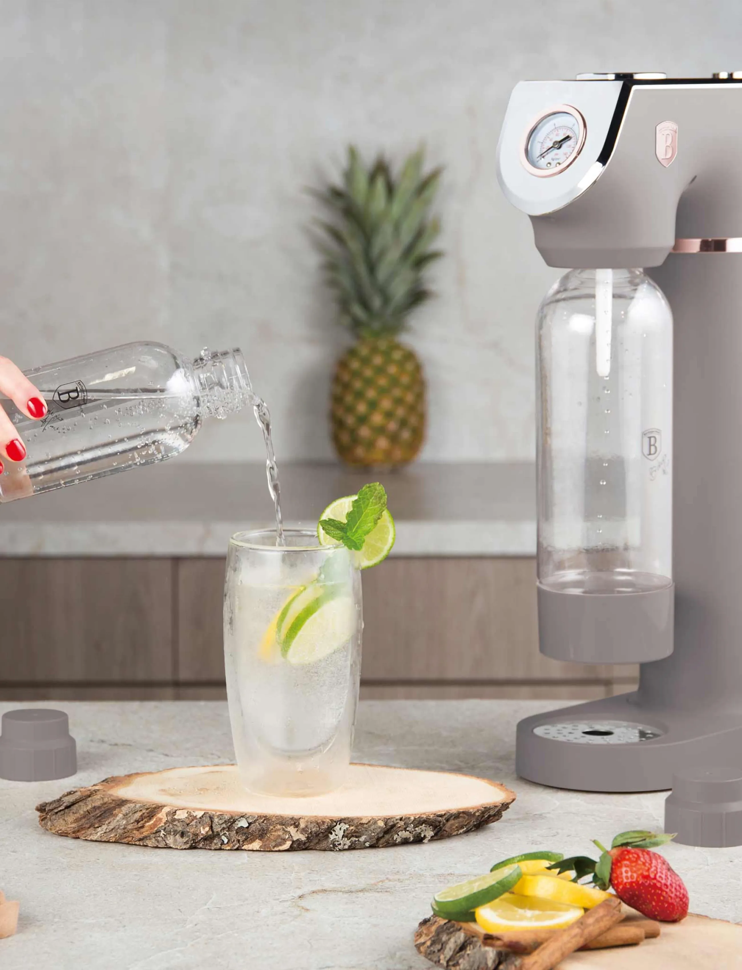 Berlingerhaus - Soda maker with 2 bottles and barometer, universal CO2 cylinders size, matt taupe - sodavandsmaskiner - taupe collection - 5