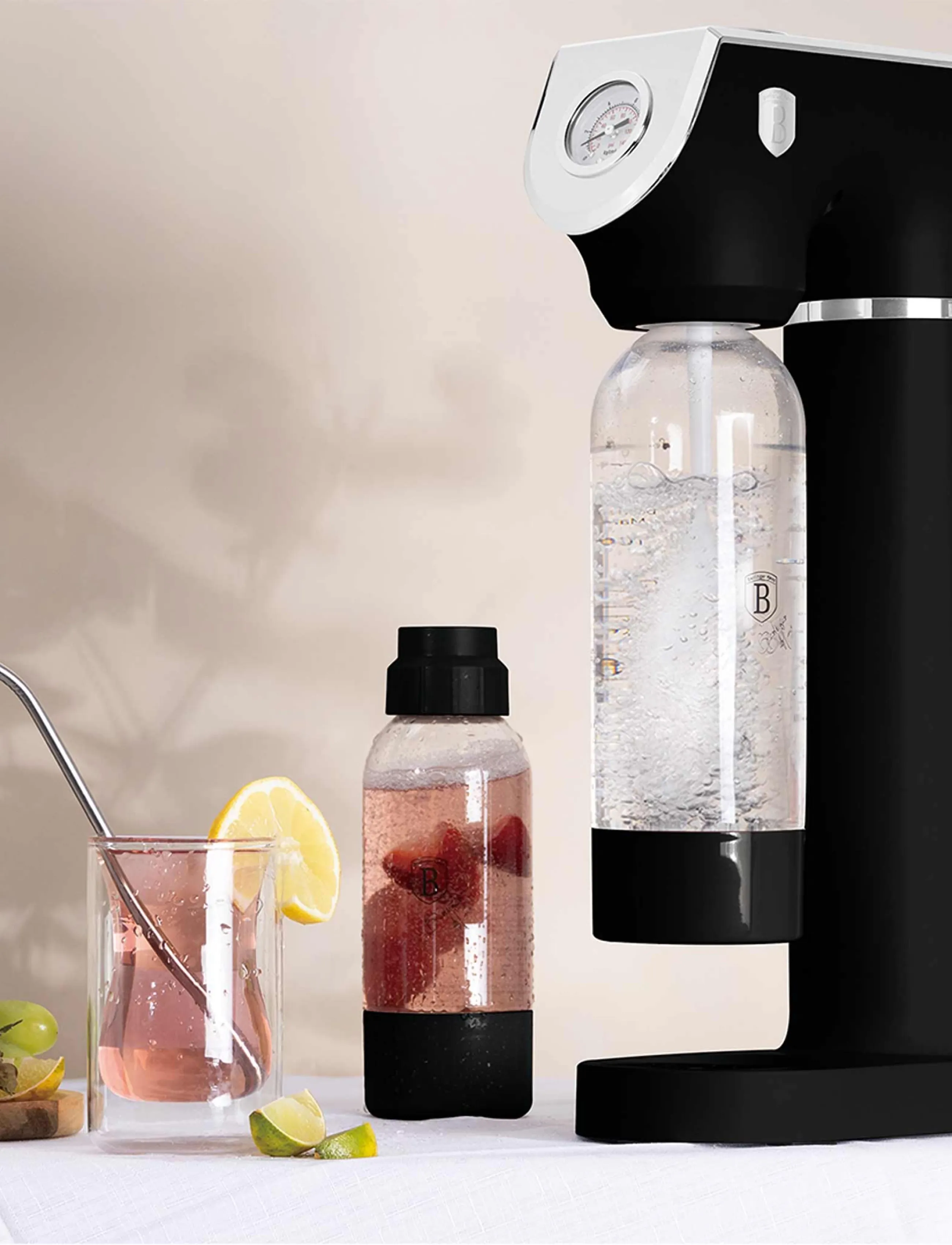 Berlingerhaus Soda Maker With 2 Bottles And Barometer, Universal Co2 Cylinders Size, Matt Black, 43.5X22X12 cm, Kitchen Appliances, Schwarz - Machines