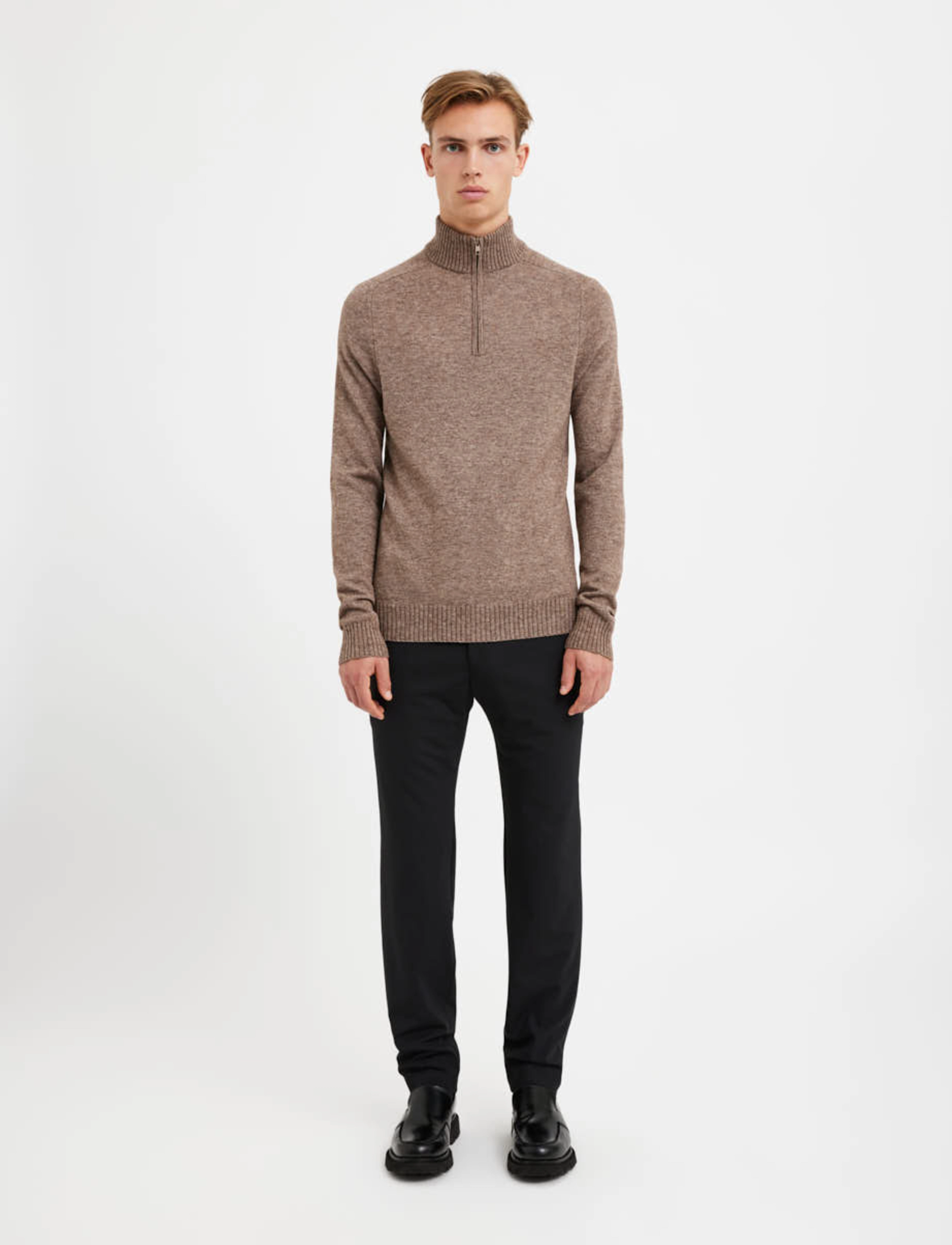 Bertoni - Vilhjalmer high neck zip knit - 865 nutmeg - 5