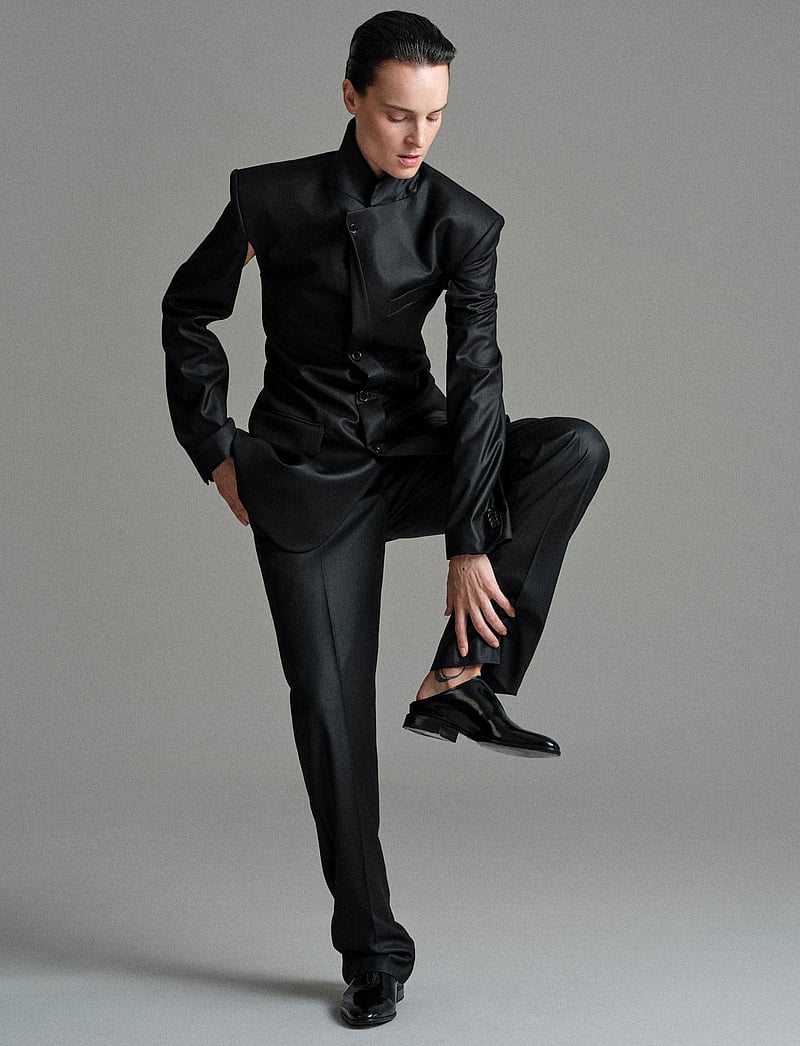 BETTTER - FOLDED BLAZER WITH SLITS - einreihige blazer - black - 3
