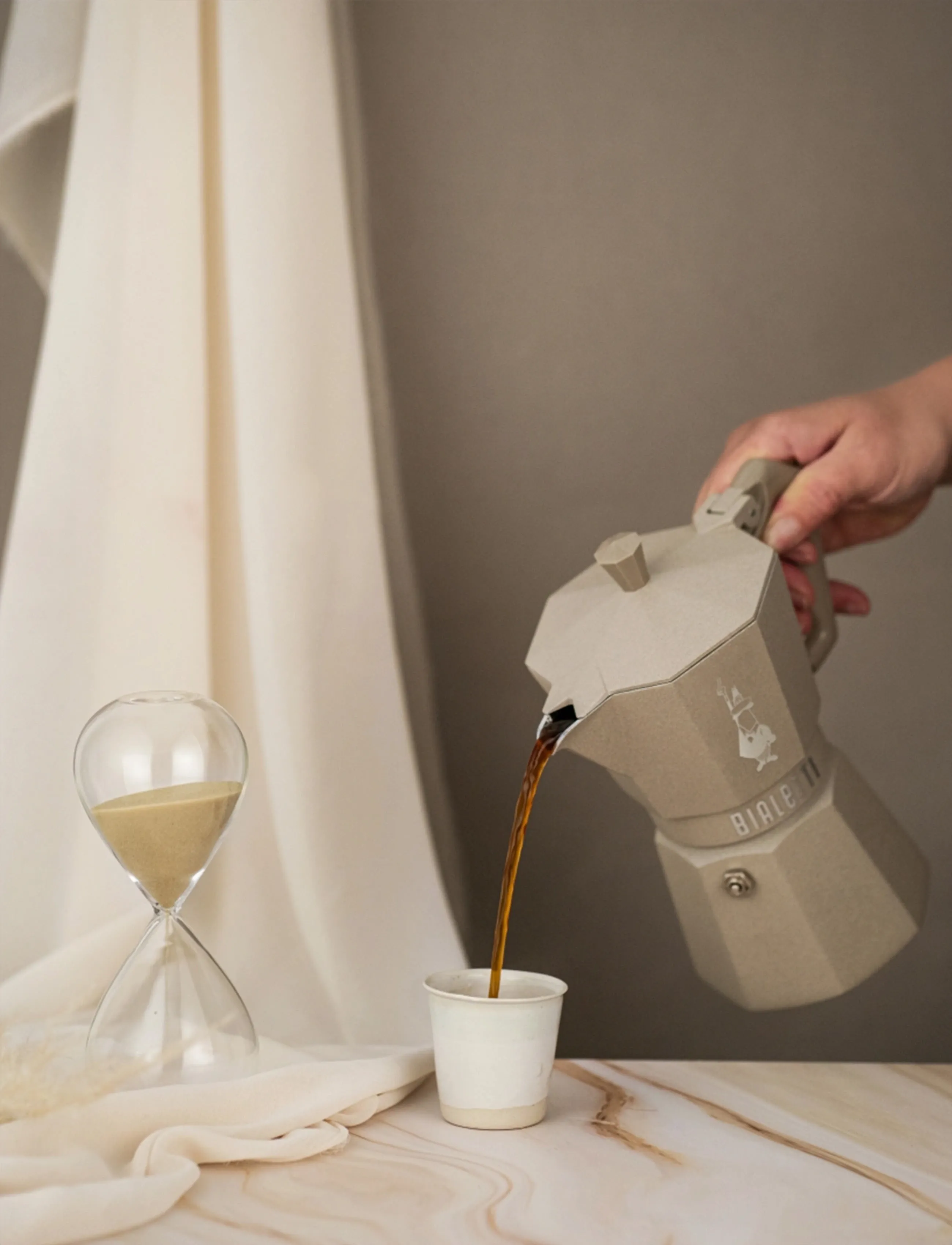 Bialetti - Kettle 6 cup MOKA EXCLUSIVE INDUCTION Desert BIALETTI® - moka-töpfe - beige - 5