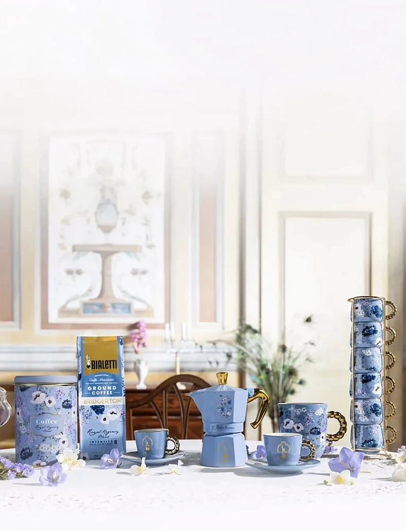 Bialetti - 3-Cup Moka Brewer BRIDGERTON Lilac BIALETTI® - mokkakander - lilac - 2