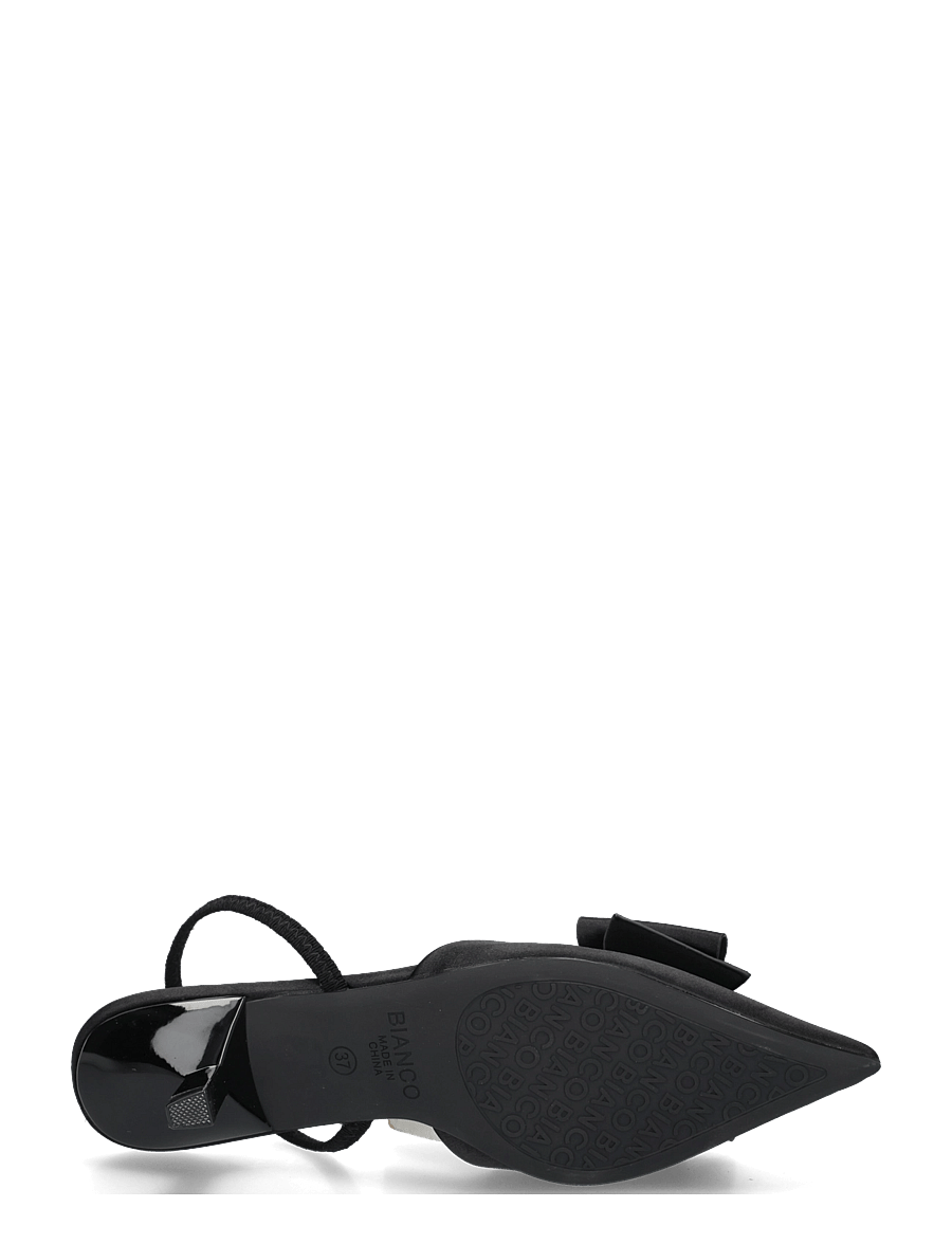 Bianco - BIAKRISTIN Kitten Heel Bow Slingback Satin - högklackade slingbacks - black - 4