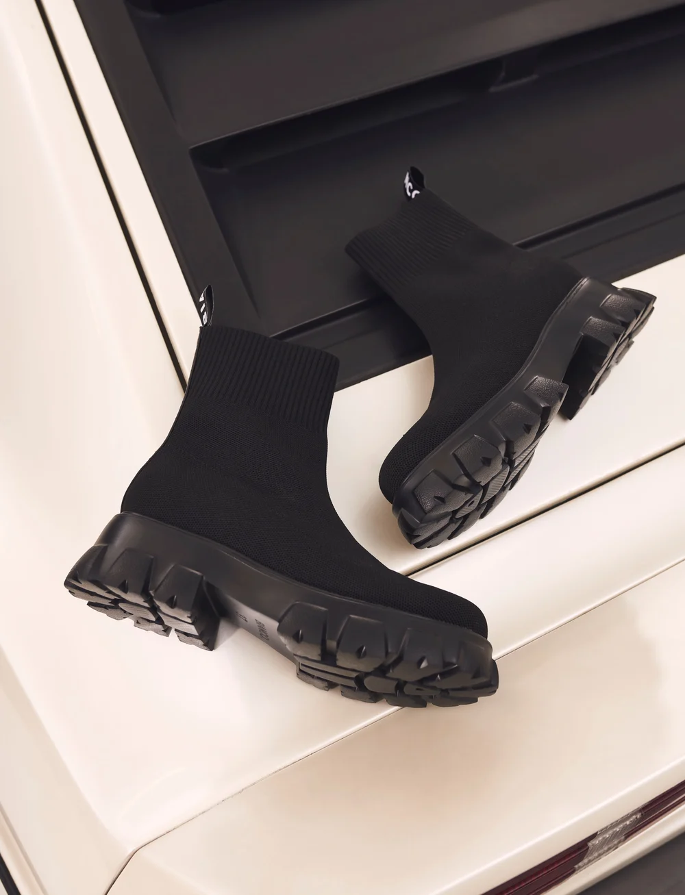 Flat sock 2025 ankle boots