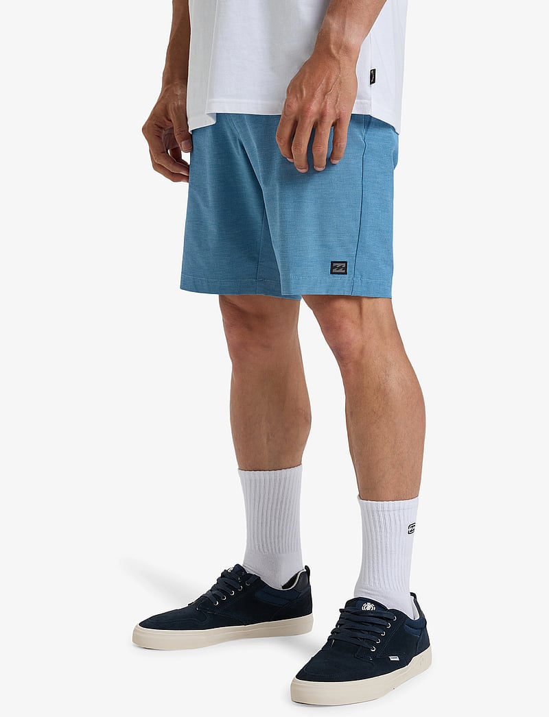Billabong - CROSSFIRE MID - freizeit shorts - glacier blue - 5