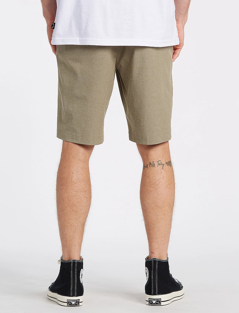 Billabong - CROSSFIRE MID - freizeit shorts - khaki - 3
