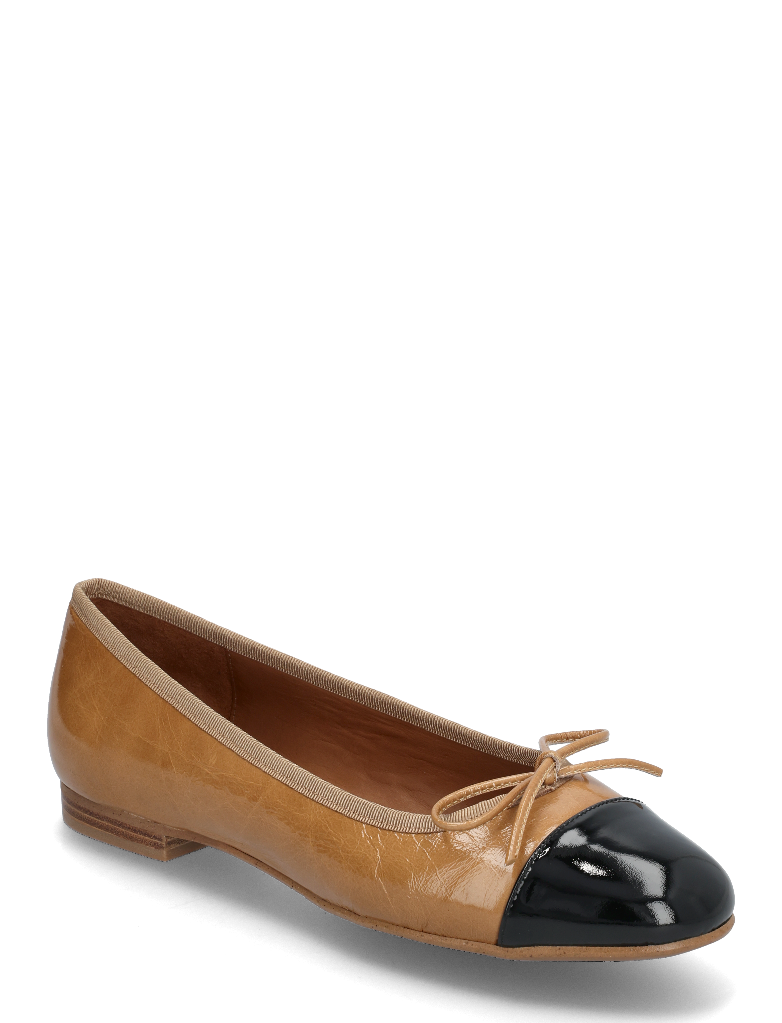 BLACK PATENT/CAMMEO