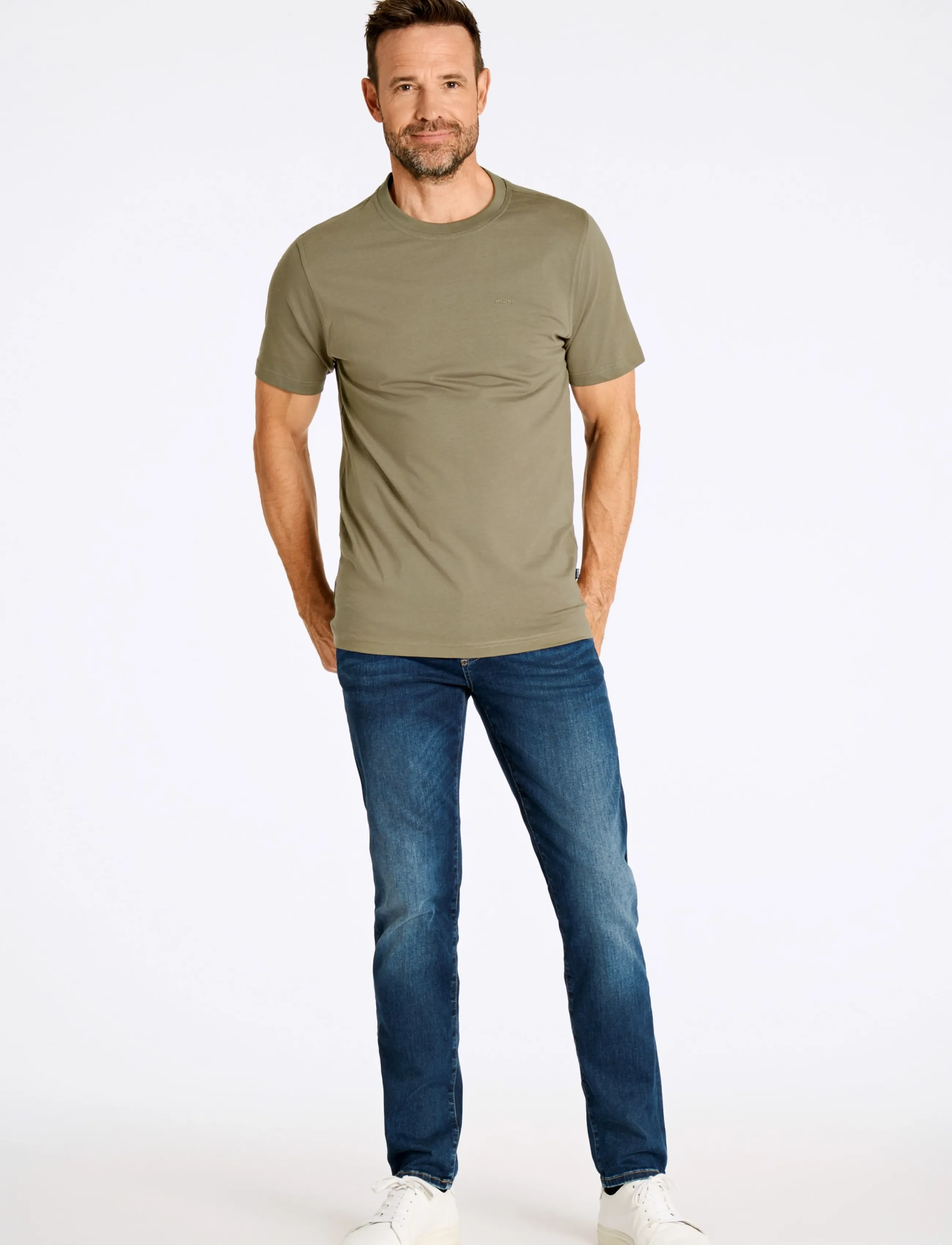 Bison Basic o-neck tee with small BISON logo - T-shirts - DK ARMY / khaki/green
