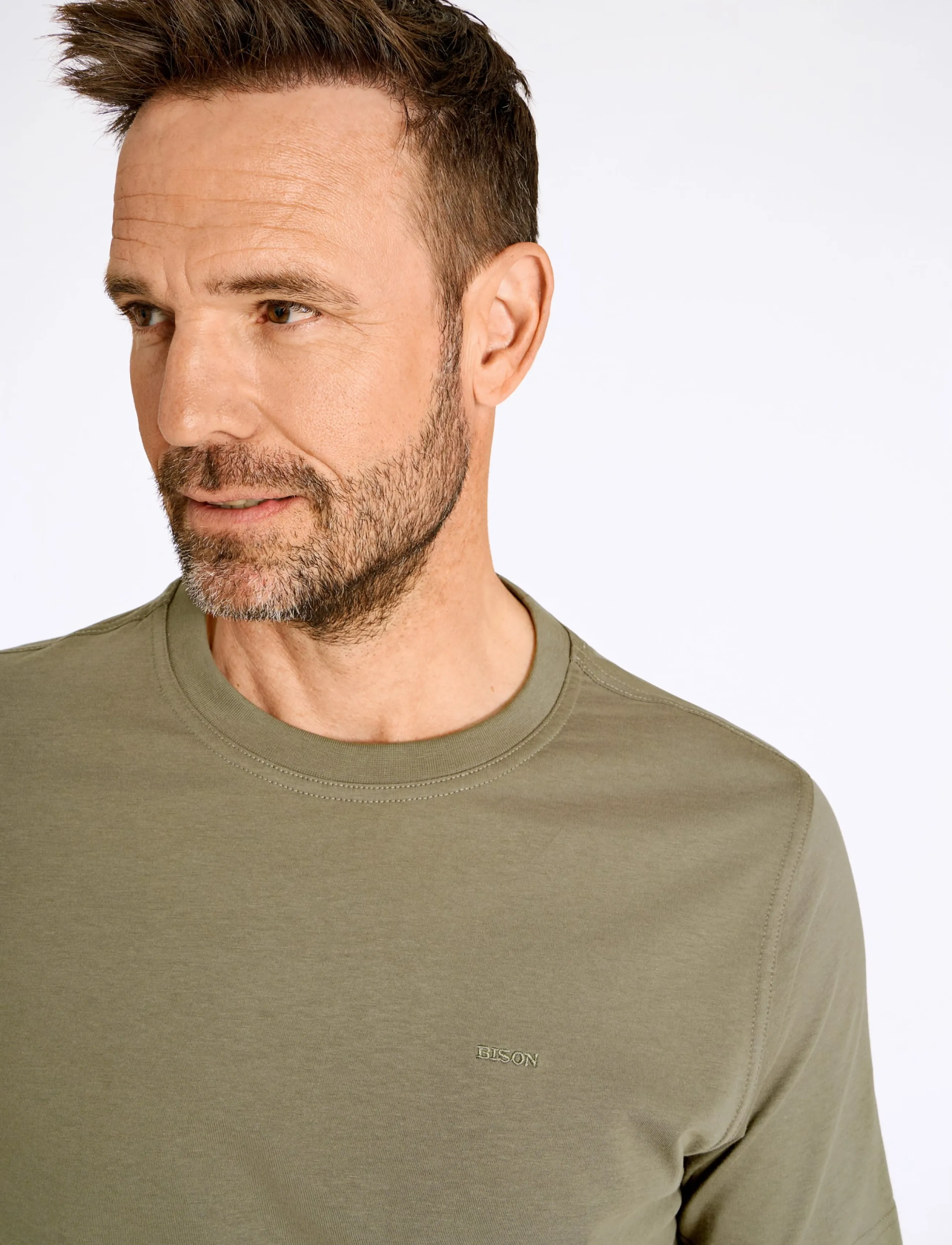 Bison - Basic o-neck tee with small BISON logo - kortærmede t-shirts - dk army - 5