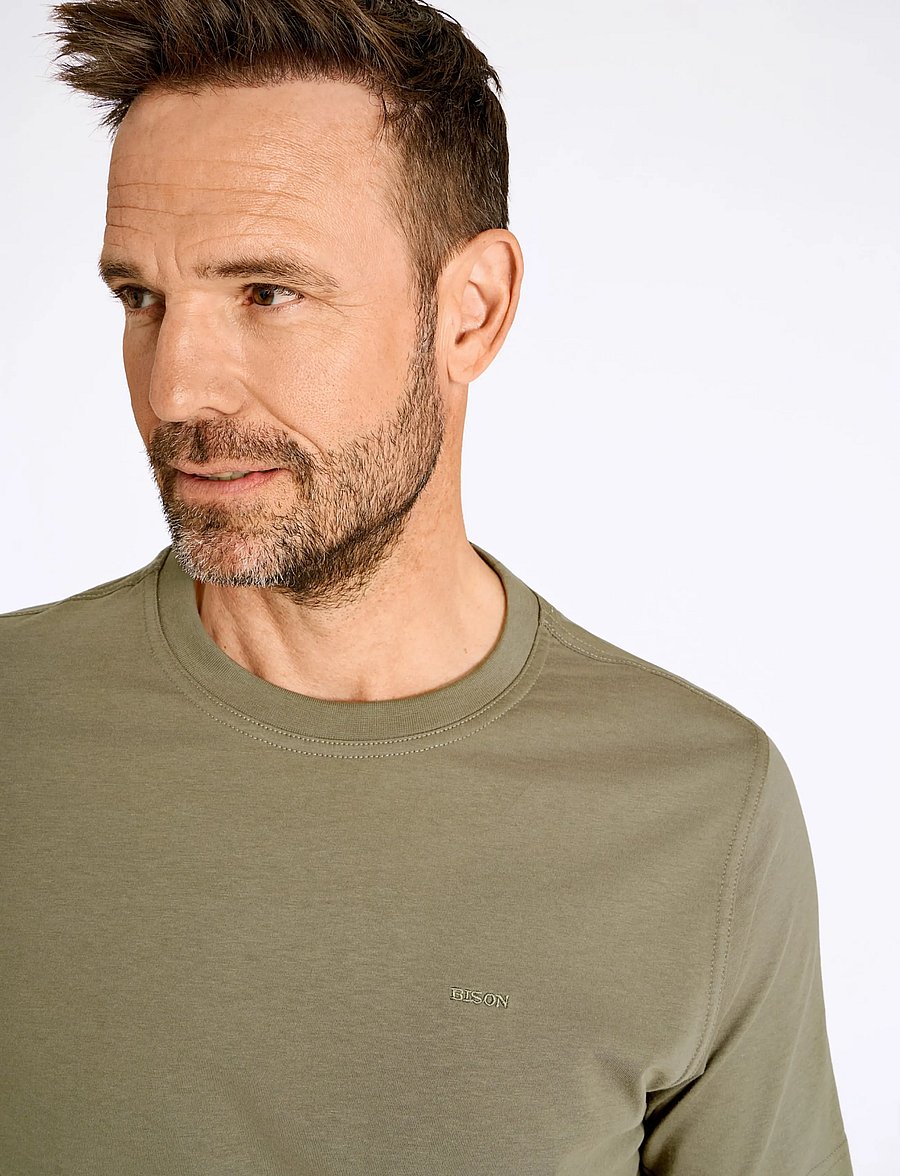 Bison - Basic o-neck tee with small BISON logo - kortærmede t-shirts - dk army - 5