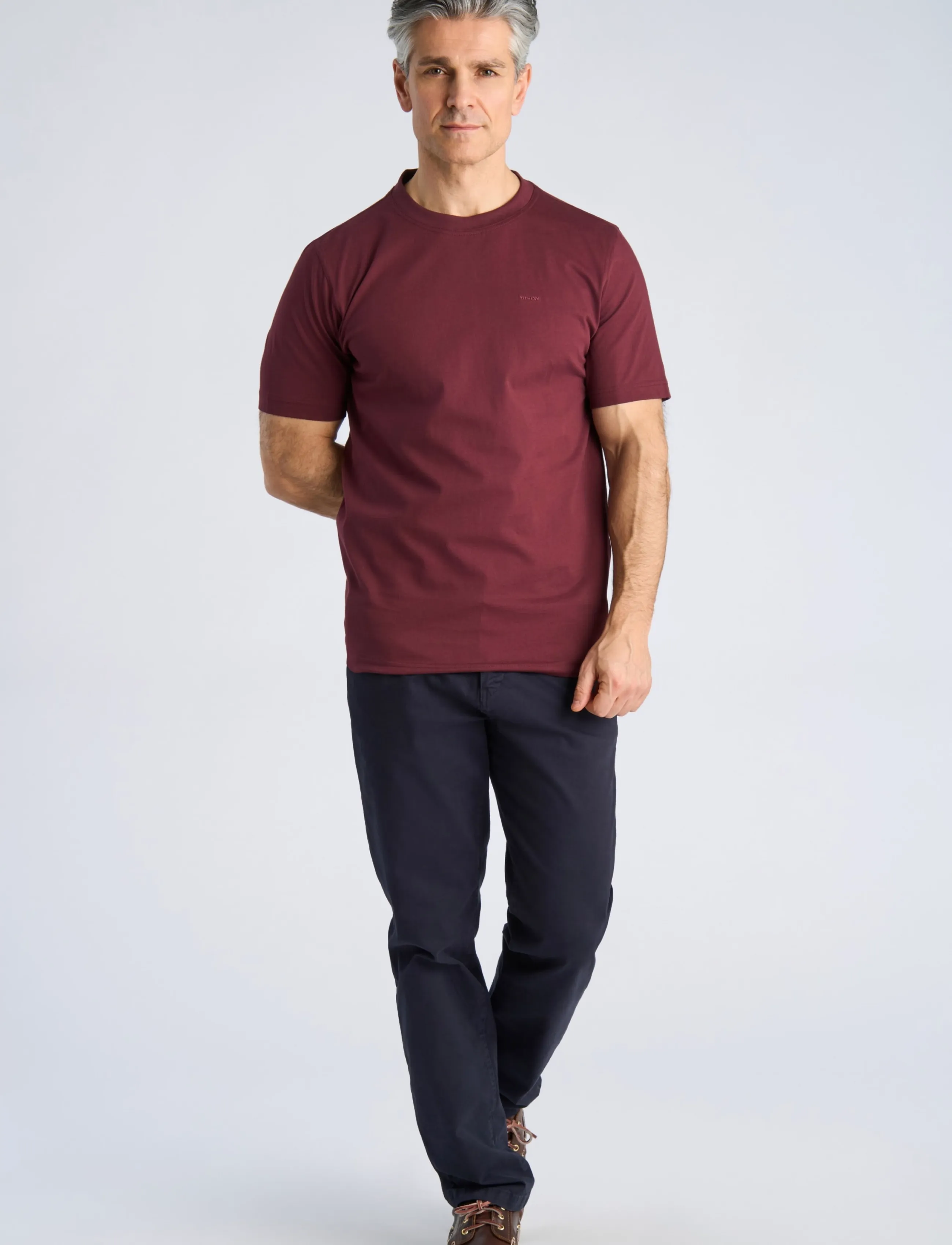 Bison Basic o-neck tee with small BISON logo - T-shirts - WINE / burgundy