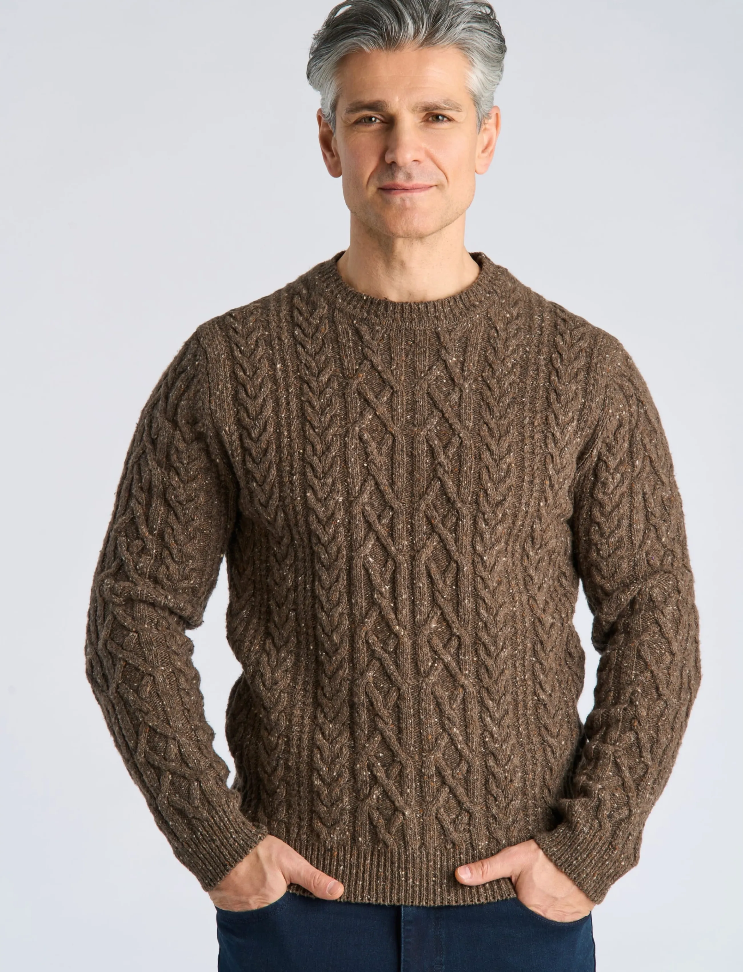 Bison O-Neck Cable Knit stickade tröjor herr – bild 2