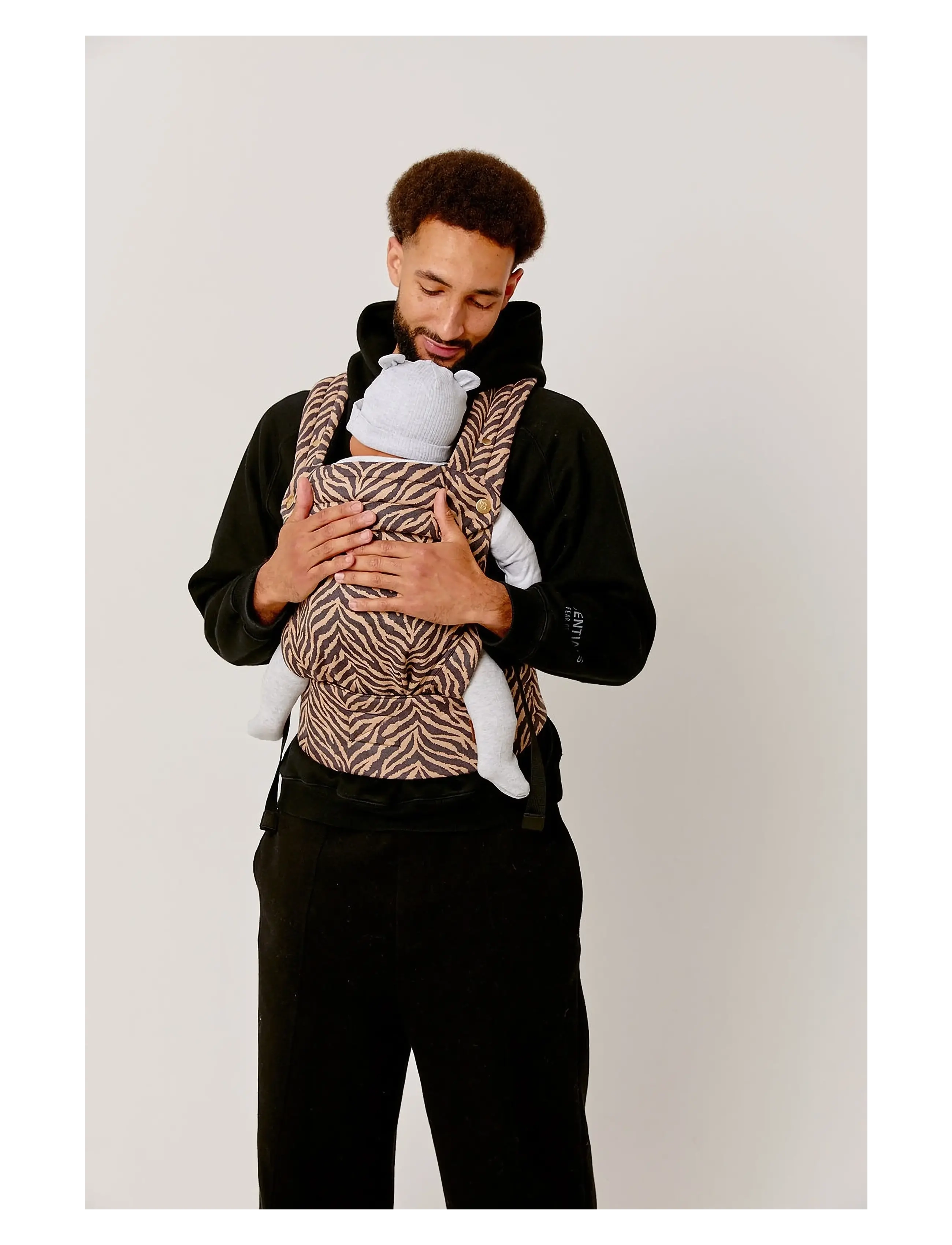 Bizzi Growin Nomad Air Baby Carrier - Resa  - ZEBRANO / multi