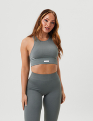 Björn Borg - ALICE RACER CROPPED TOP - naised - sedona sage - 2