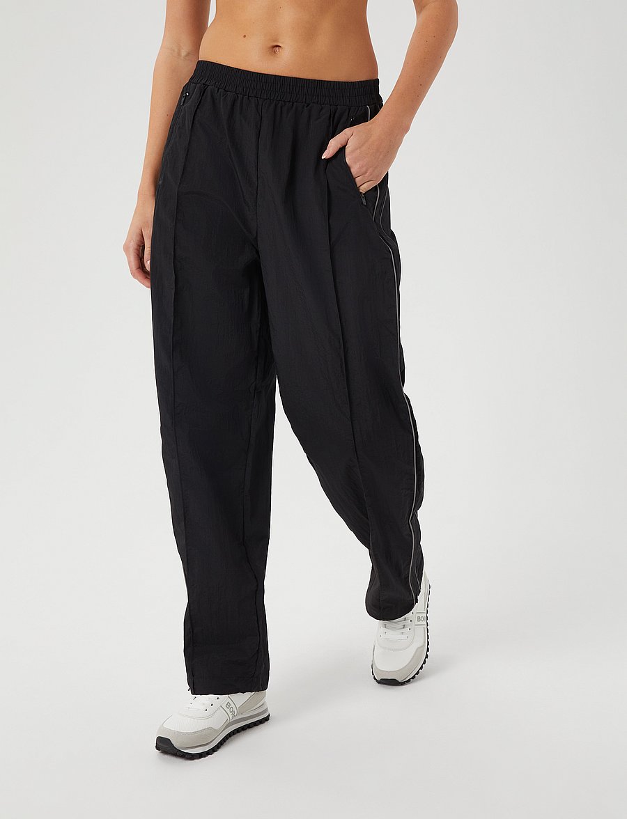 Björn Borg - STUDIO PARACHUTE PANTS - trainingshosen - black beauty - 0