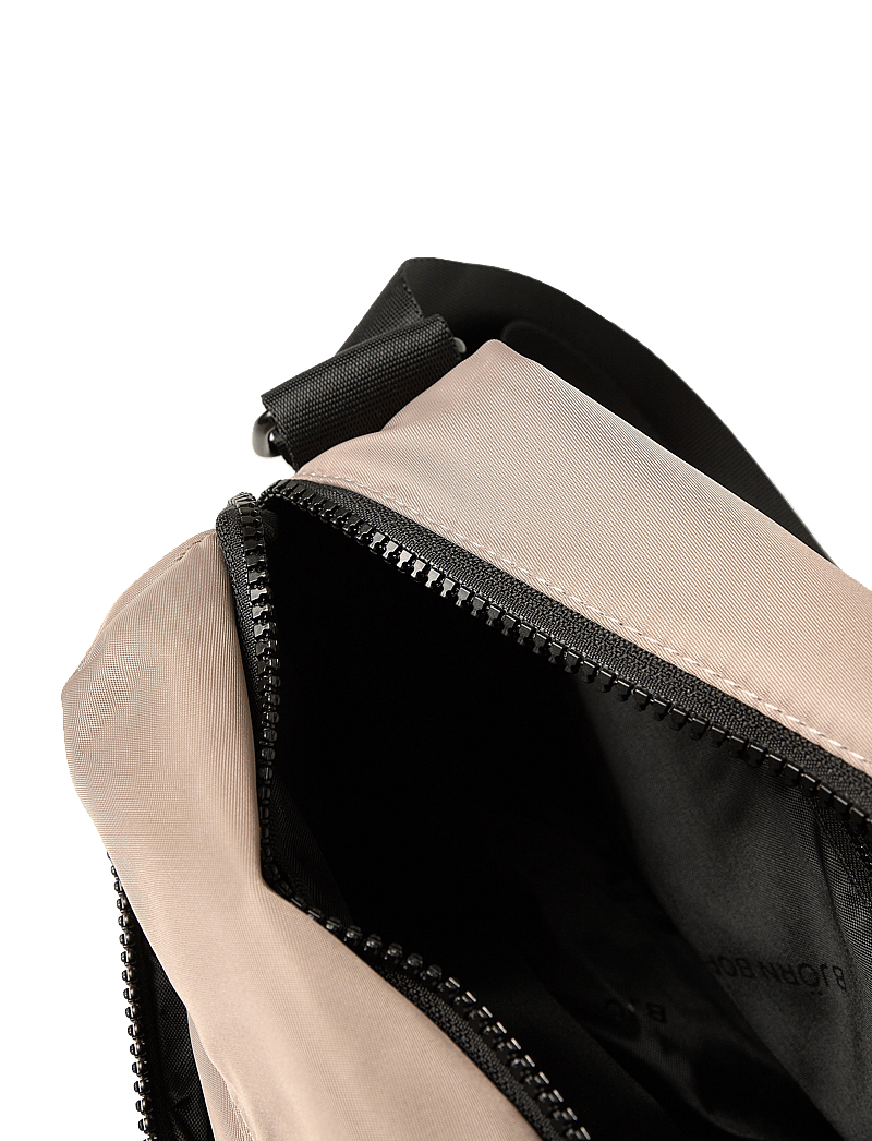 Björn Borg - BORG DAILY CROSSOVER BAG - handtaschen & bauchtaschen - fungi - 4