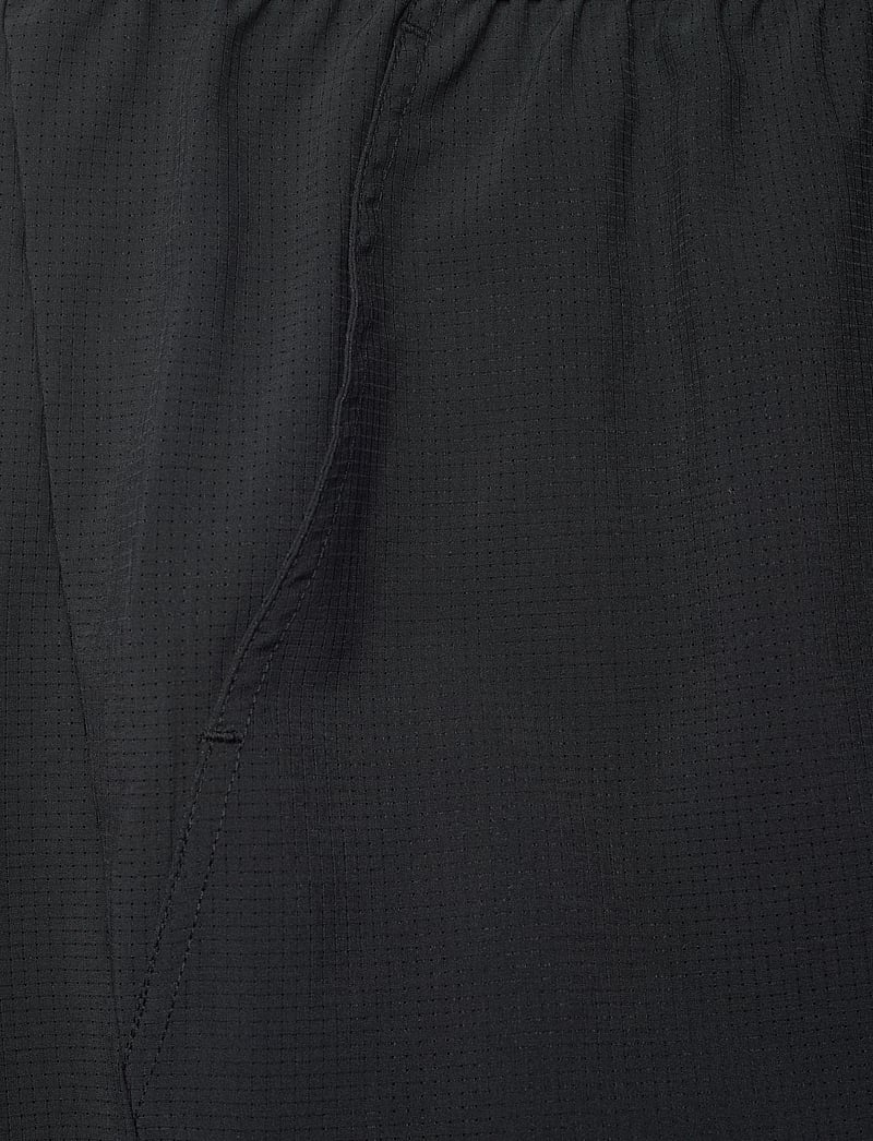 Björn Borg - ACE PRO 7" SHORTS - lühikesed treeningpüksid - black beauty - 2