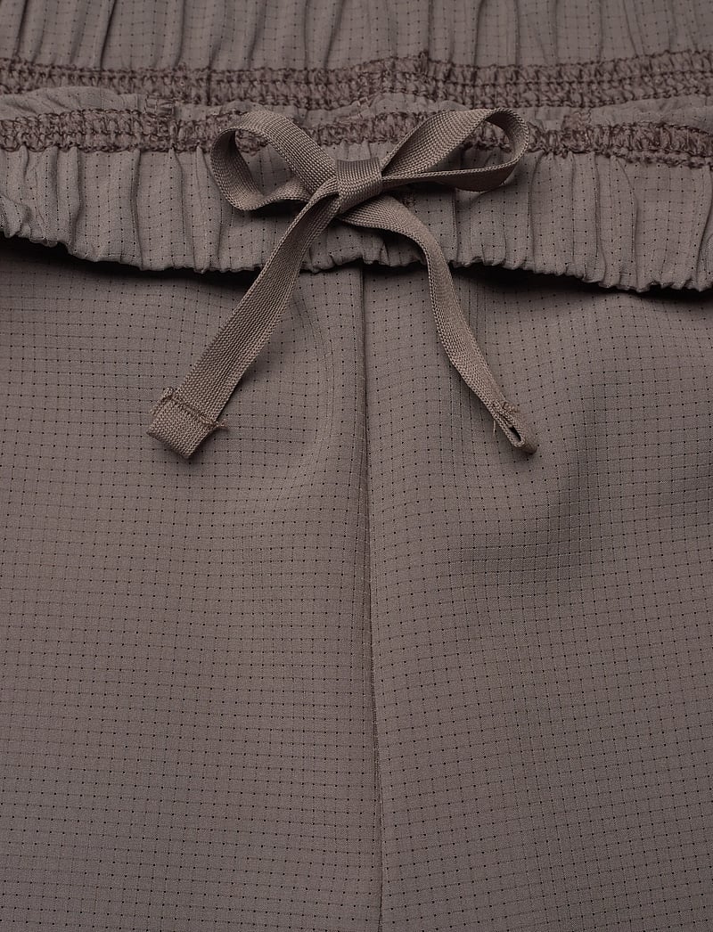Björn Borg - BORG ZIP 7" SHORTS - lühikesed treeningpüksid - falcon - 3