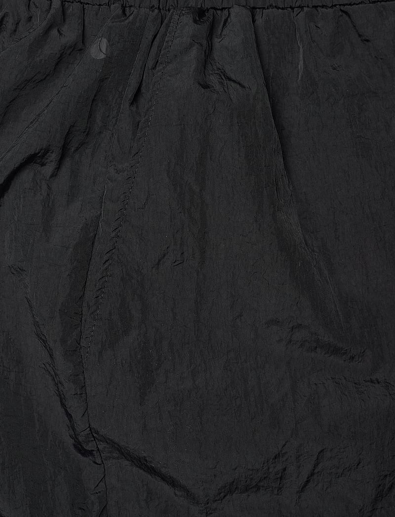 Björn Borg - STUDIO LOOSE NYLON SHORTS - sporta šorti - black beauty - 2