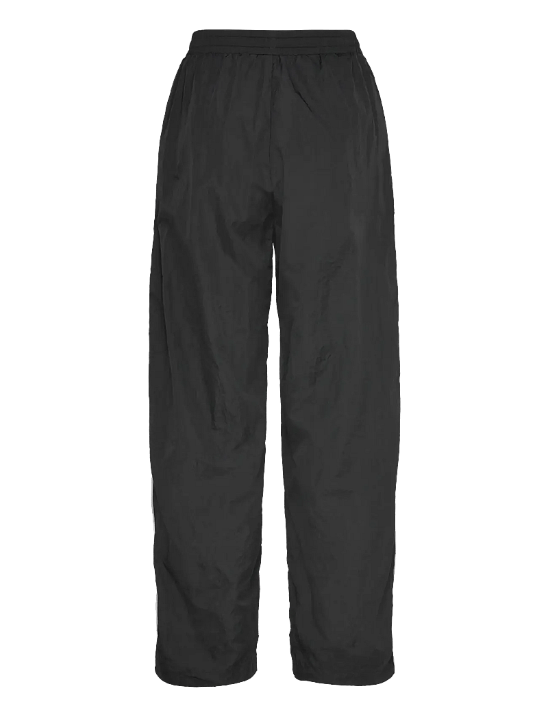 Björn Borg - STUDIO PARACHUTE PANTS - treeningpüksid - black beauty - 1
