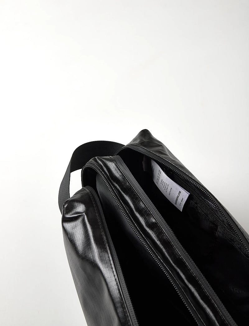 Björn Borg - BORG GLOSSY RIPSTOP WASH BAG - tasketilbehør - black beauty - 5