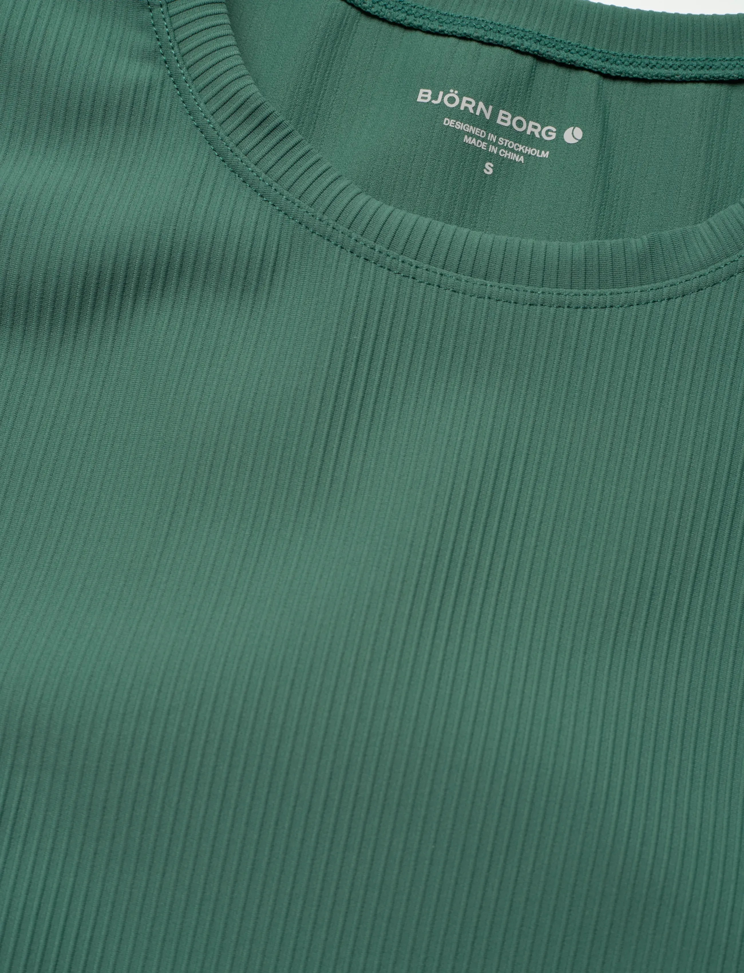 Björn Borg - STUDIO RIBBED CROPPED TANK TOP - tanktops - mallard green - 2