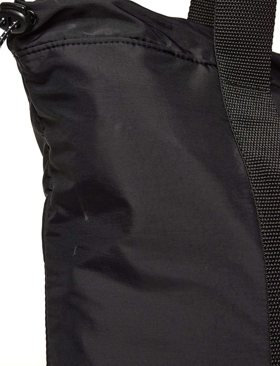 Björn Borg - STUDIO ACTIVE TOTE - tragetaschen - black beauty - 4
