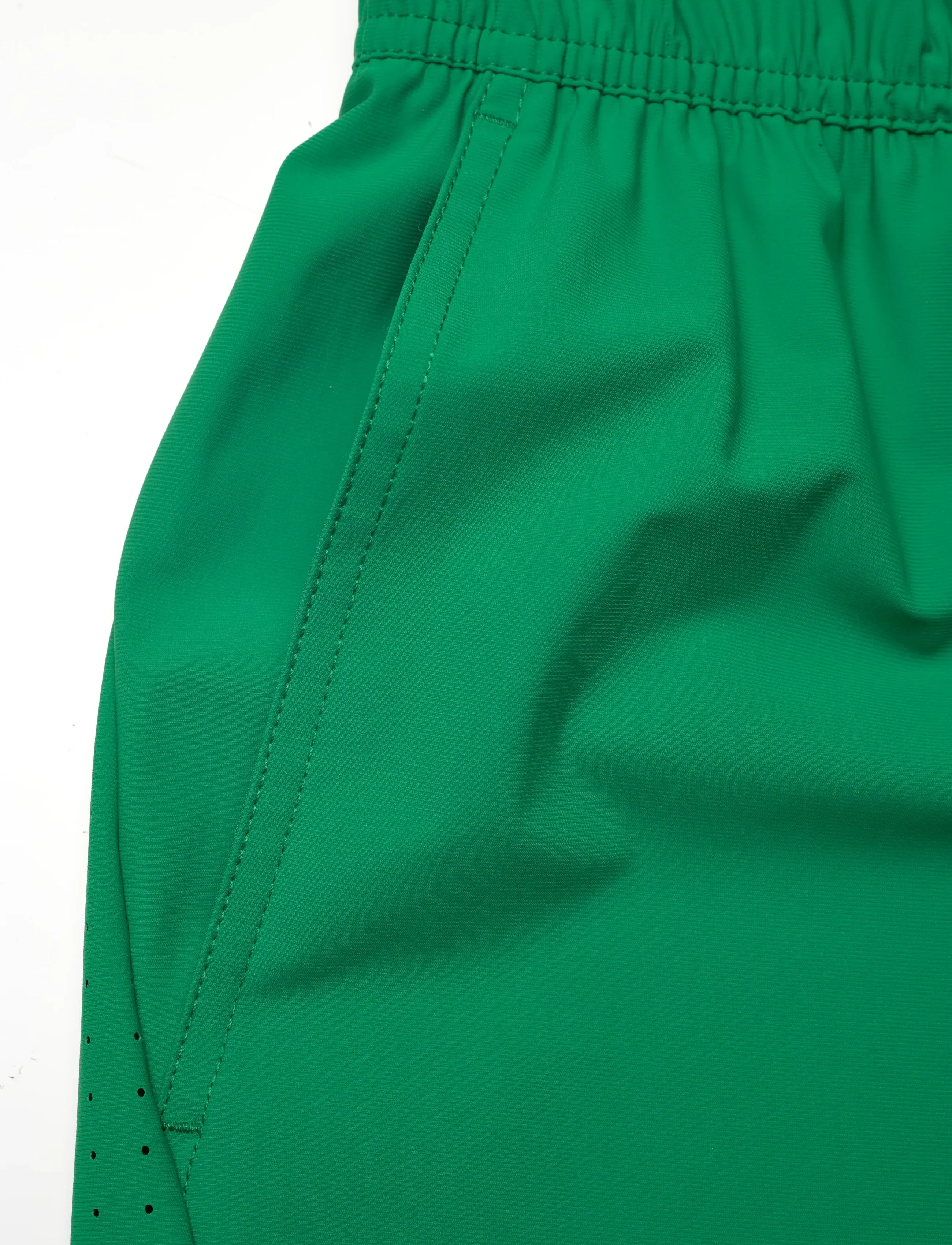 Björn Borg - BORG GOLF SPORTS 8" SHORTS - golfshorts - verdant green - 2