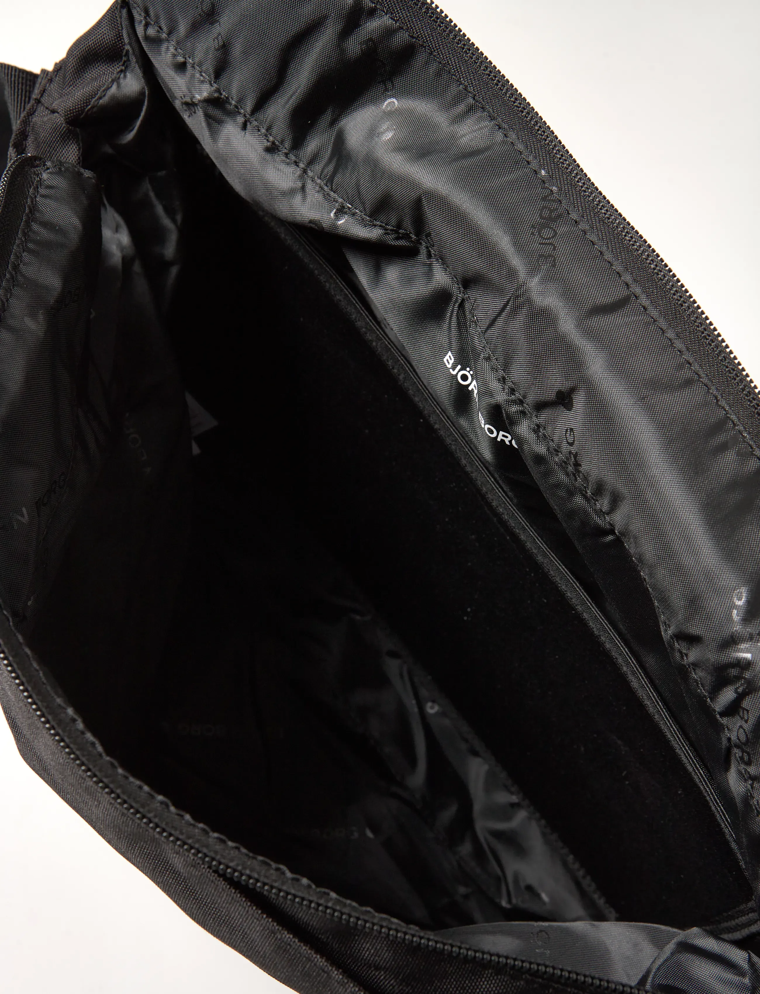 Björn Borg - CORE FLAPBAG S - black beauty - 4