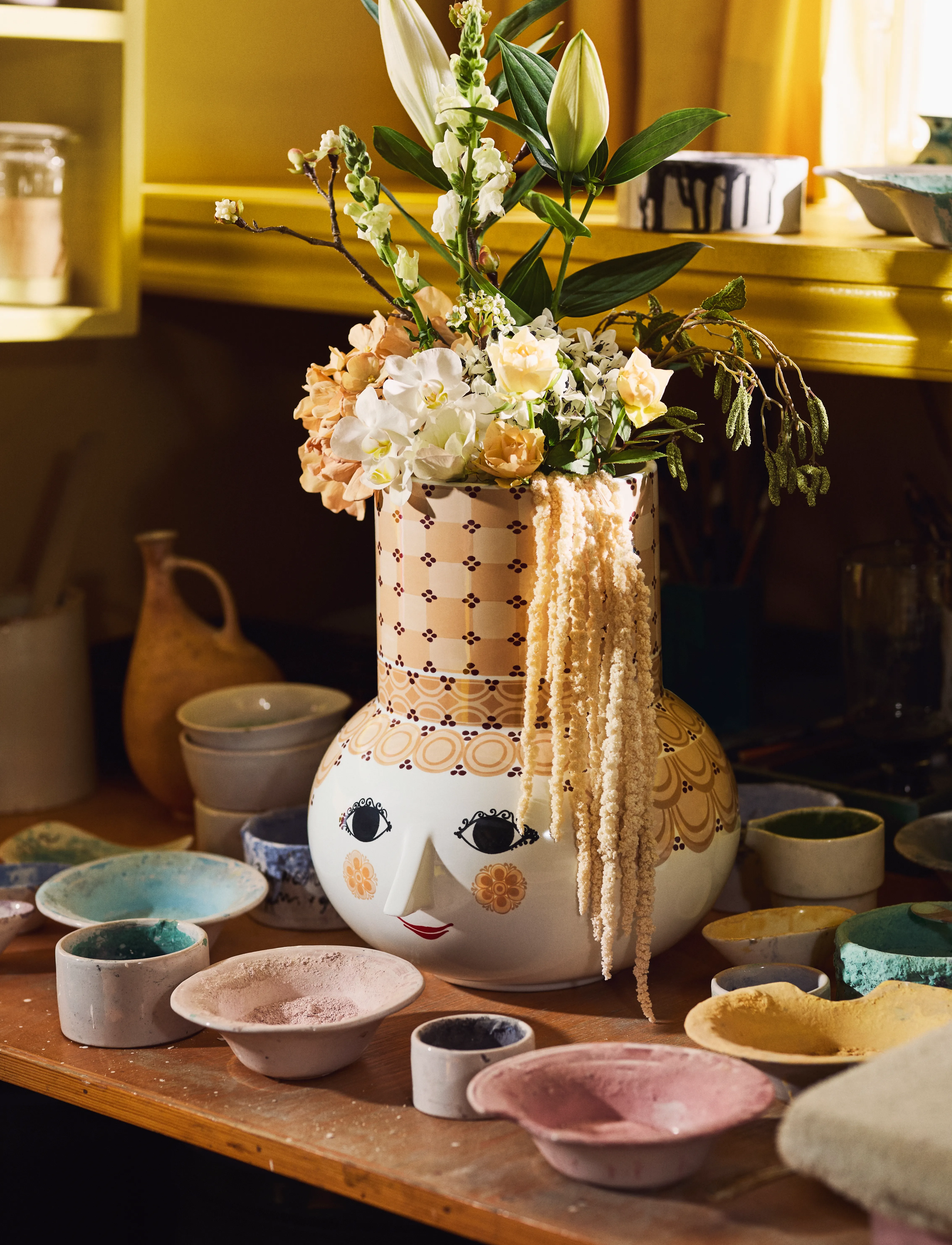 Bjørn Wiinblad Olga Vase H35 cm Sand, 35 cm, Beige, Vaser > Store Vaser, Unisex