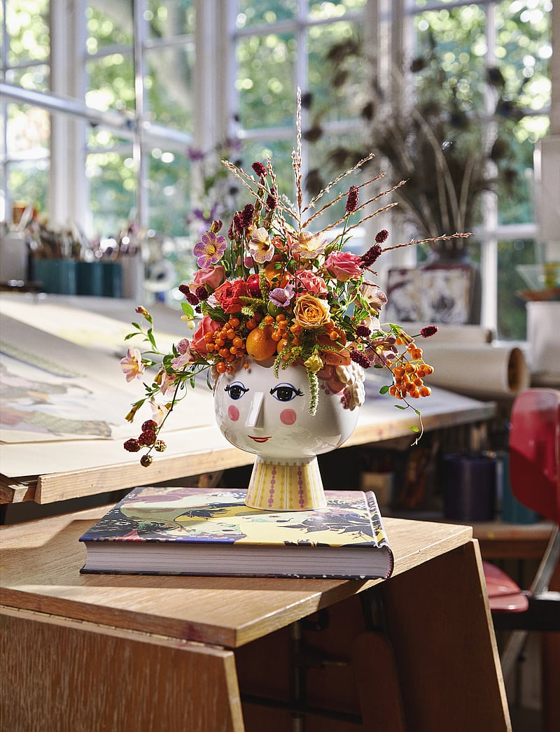 Bjørn Wiinblad - Eva Flowerpot on base Ø15.5 cm pink - geschenke unter chf 100 - pink - 4