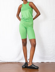 Blanche - Comfy Shorts - cykelbyxor - grass green - 2
