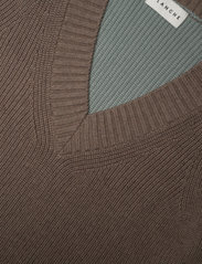 Blanche - Hybrid - knitted vests - major brown - 3