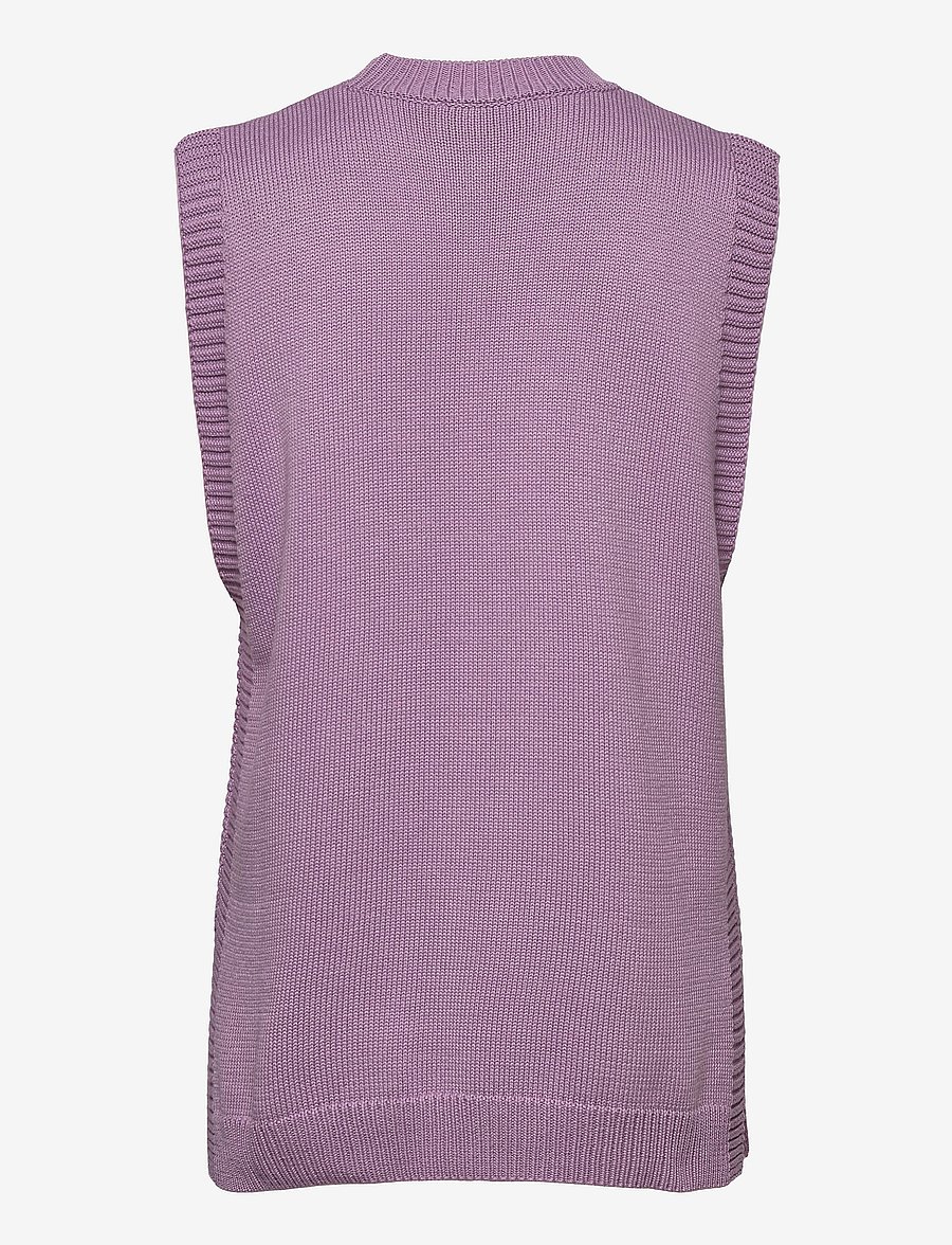 Blanche - Sea Vest - adītas vestes - scene - 1