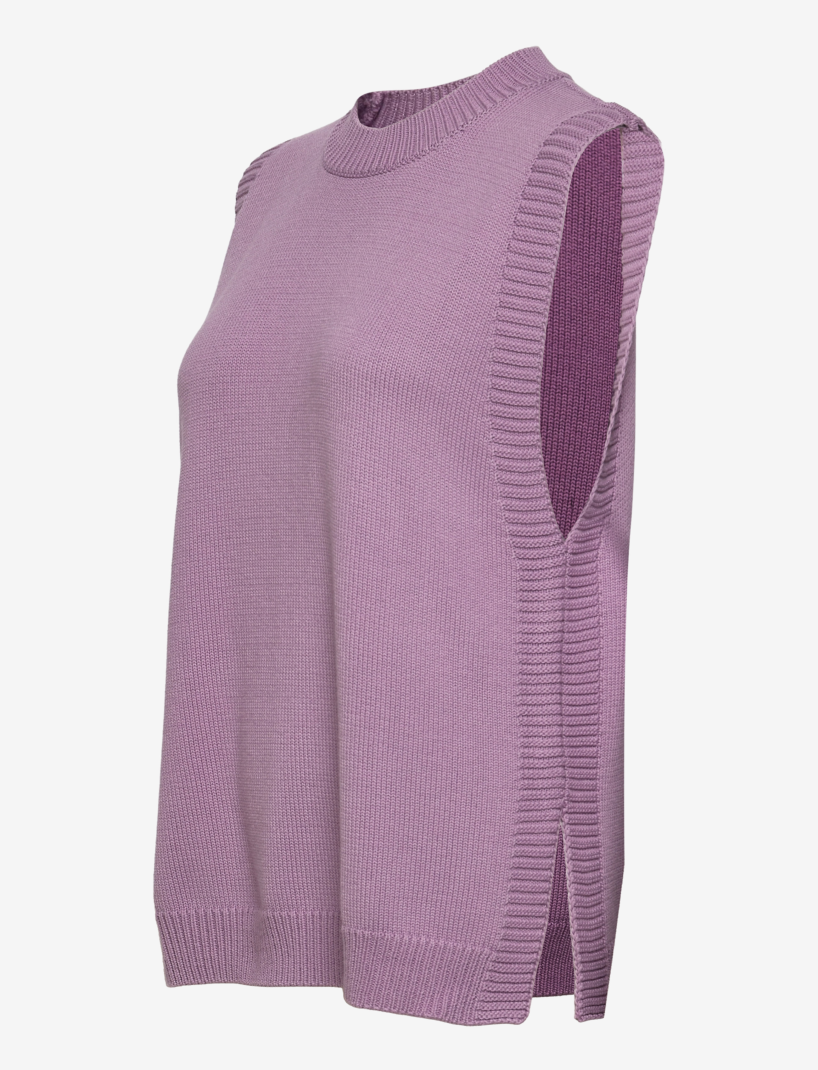 Blanche - Sea Vest - knitted vests - scene - 2